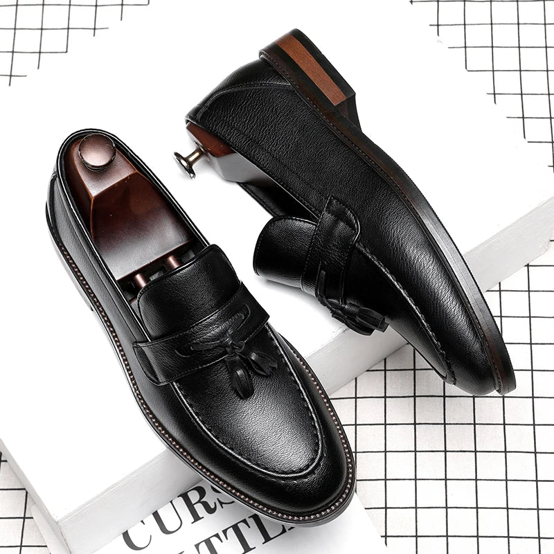 Elegantes mocasines de cuero