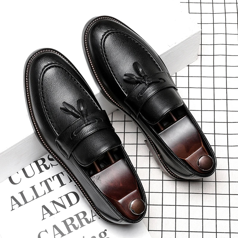 Elegantes mocasines de cuero