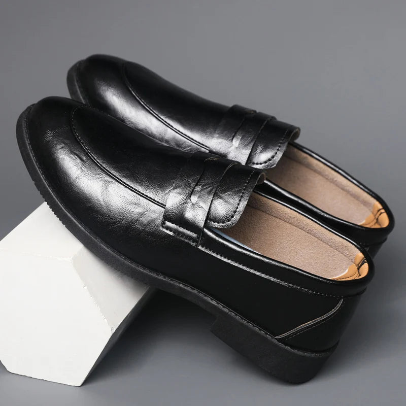 Mocasines de cuero elegantes