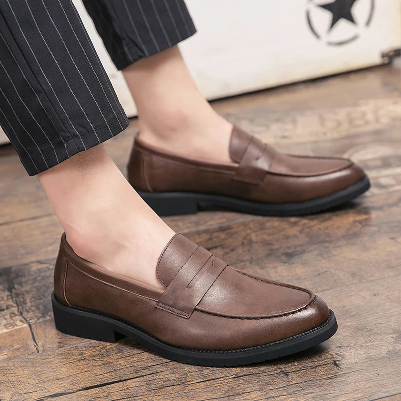 Elegantes mocasines de cuero