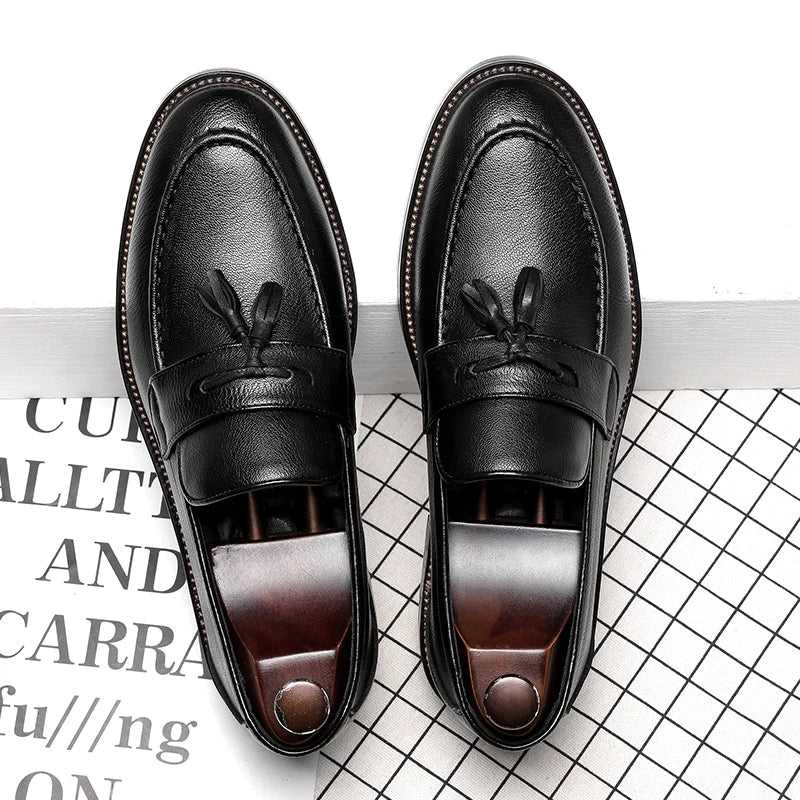 Elegantes mocasines de cuero