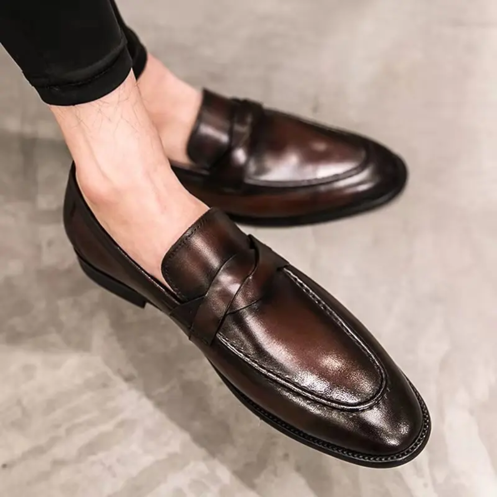 Elegantes mocasines de cuero