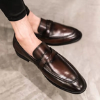 Elegantes mocasines de cuero