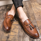 Mocasines de cuero con borlas