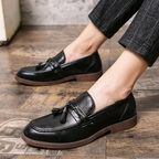 Mocasines de cuero con borlas