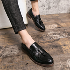 Mocasines de cuero con borlas
