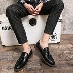 Mocasines de cuero con borlas
