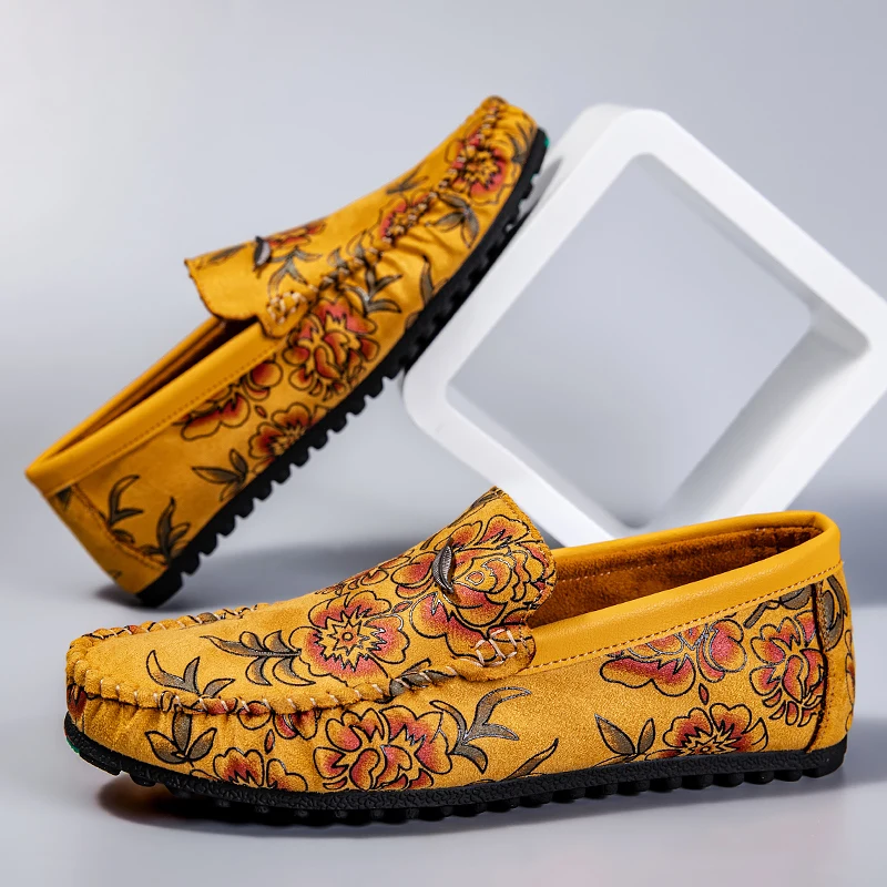 Mocasines de cuero con flores