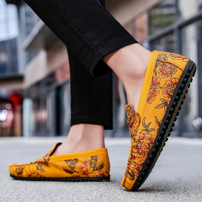 Mocasines de cuero con flores