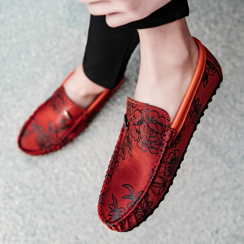 Mocasines de cuero con flores