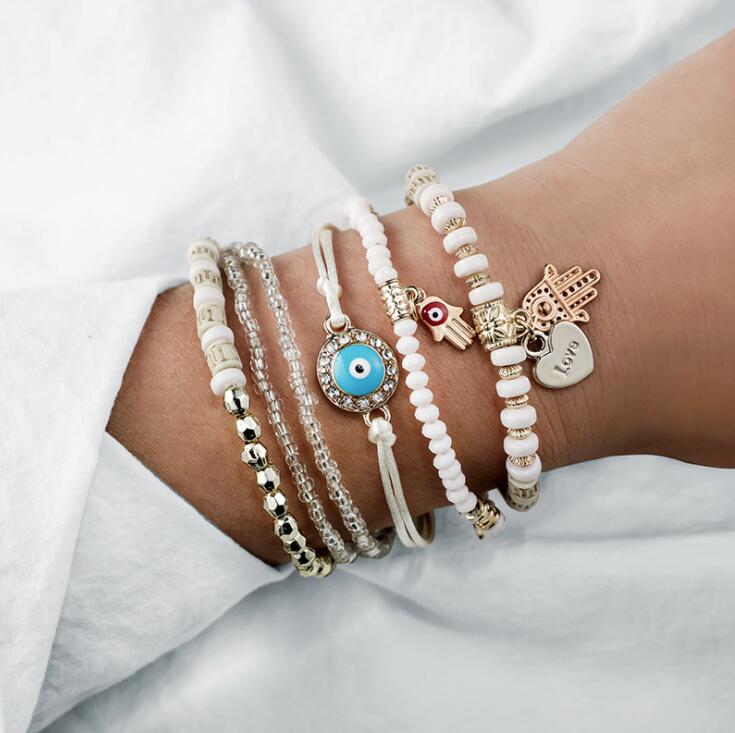 Pulsera Hamsa v akciji