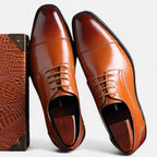 Zapatos de vestir de cuero elegantes