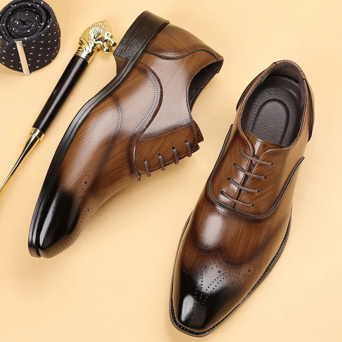 Zapatos de boda de cuero elegantes