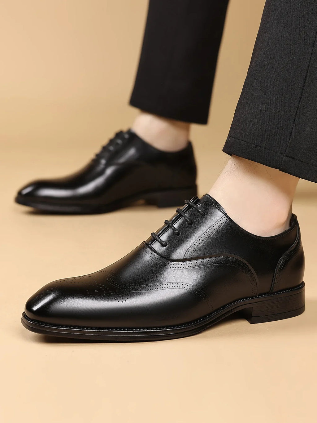 Zapatos de boda de cuero elegantes