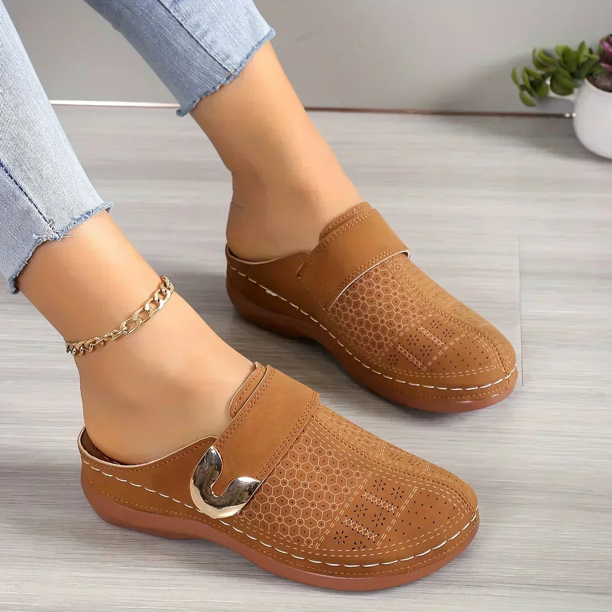 Marel - Chic in udobne sandale na peto