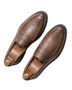 Elegantes mocasines de cuero
